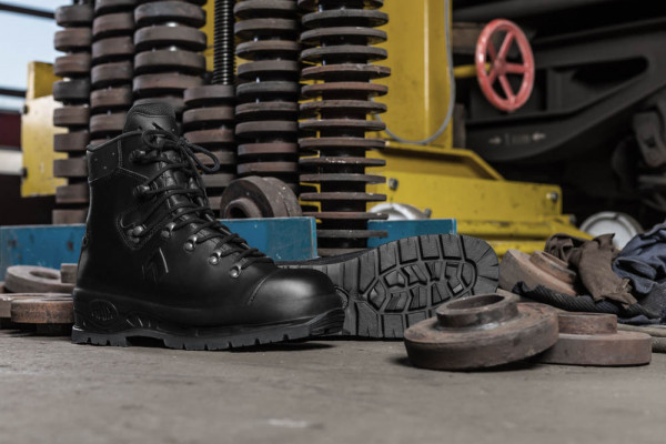 Haix s3 safety boots best sale